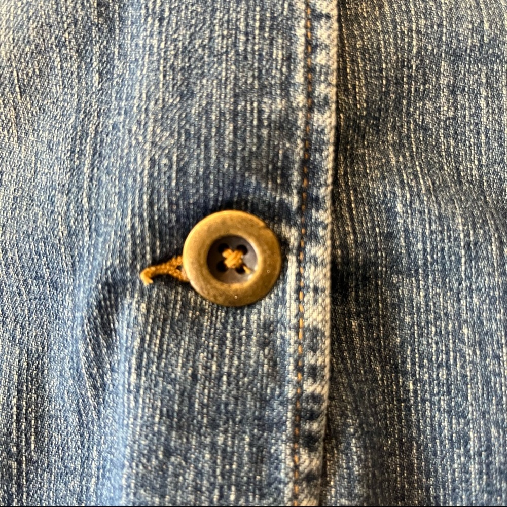 Coldwater Creek Denim Jacket , Size Large. Button Front Jacket. Great Condition. - Picture 5 of 8